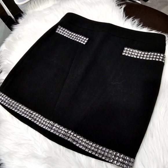 Walter Baker ✦ Black Mini Skirt ✦ Silver Stud Hem Two-Pocket Zip-Up Sz 0 - Picture 3 of 16